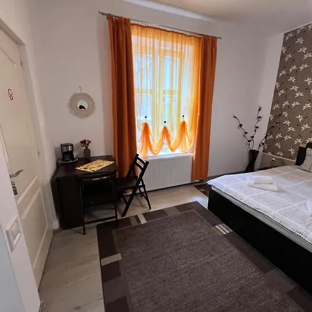 Ferienwohnung Vio'S Getaway Hermannstadt Exterior foto
